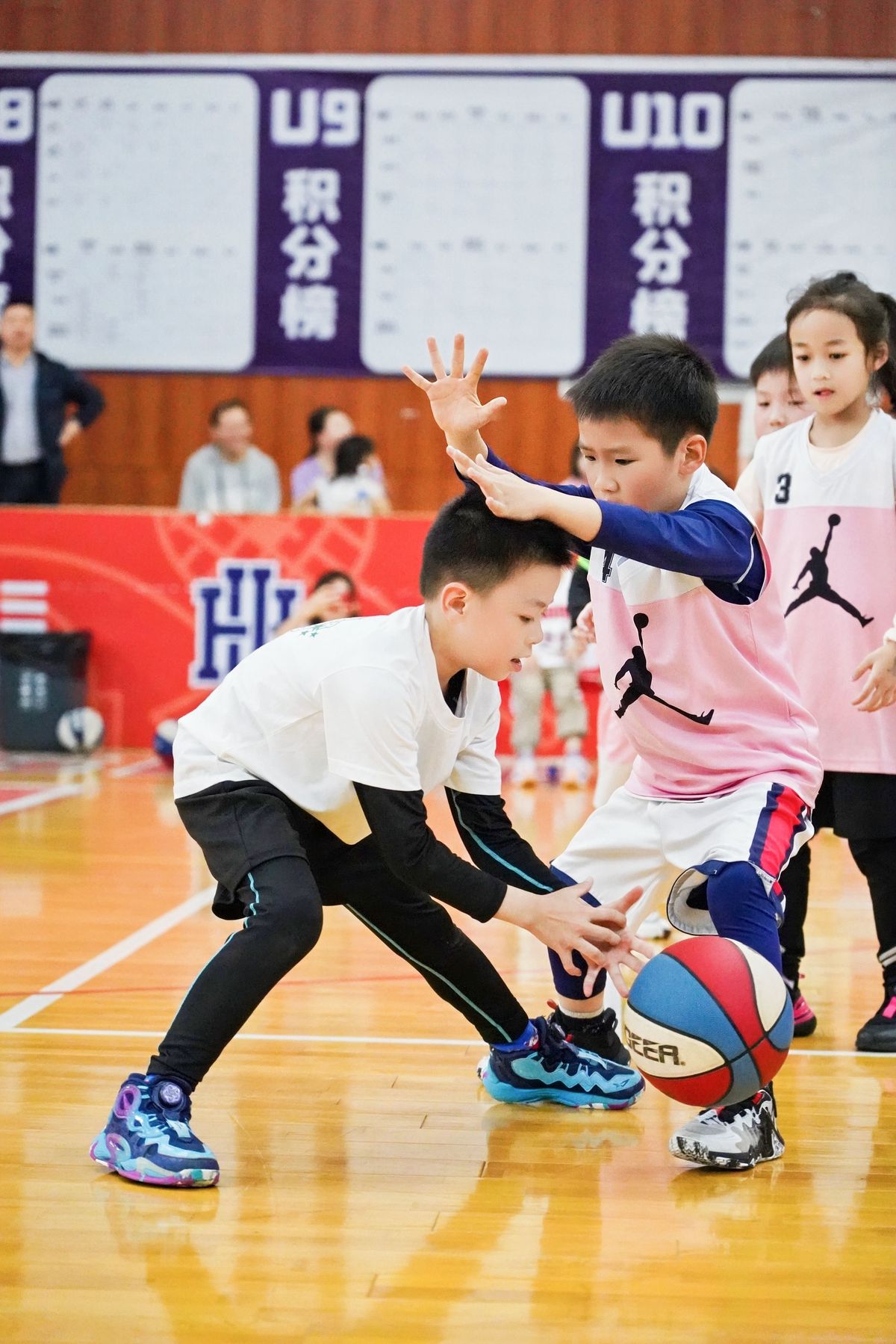 借助运动心理学家指导篮球运动员减压的方案_0